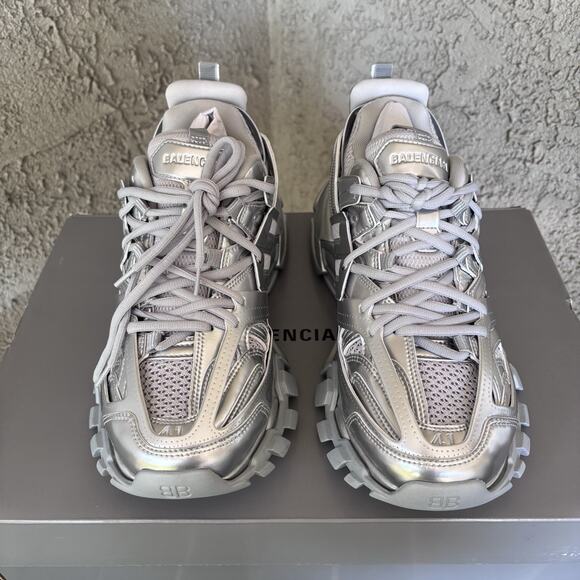 NIB $1490 Balenciaga Track Runners Metallic Silver Sz 41 US 8